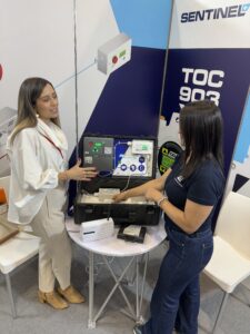 Lorena discusses gas detection in Latin America with a client at our mexico tradeshow